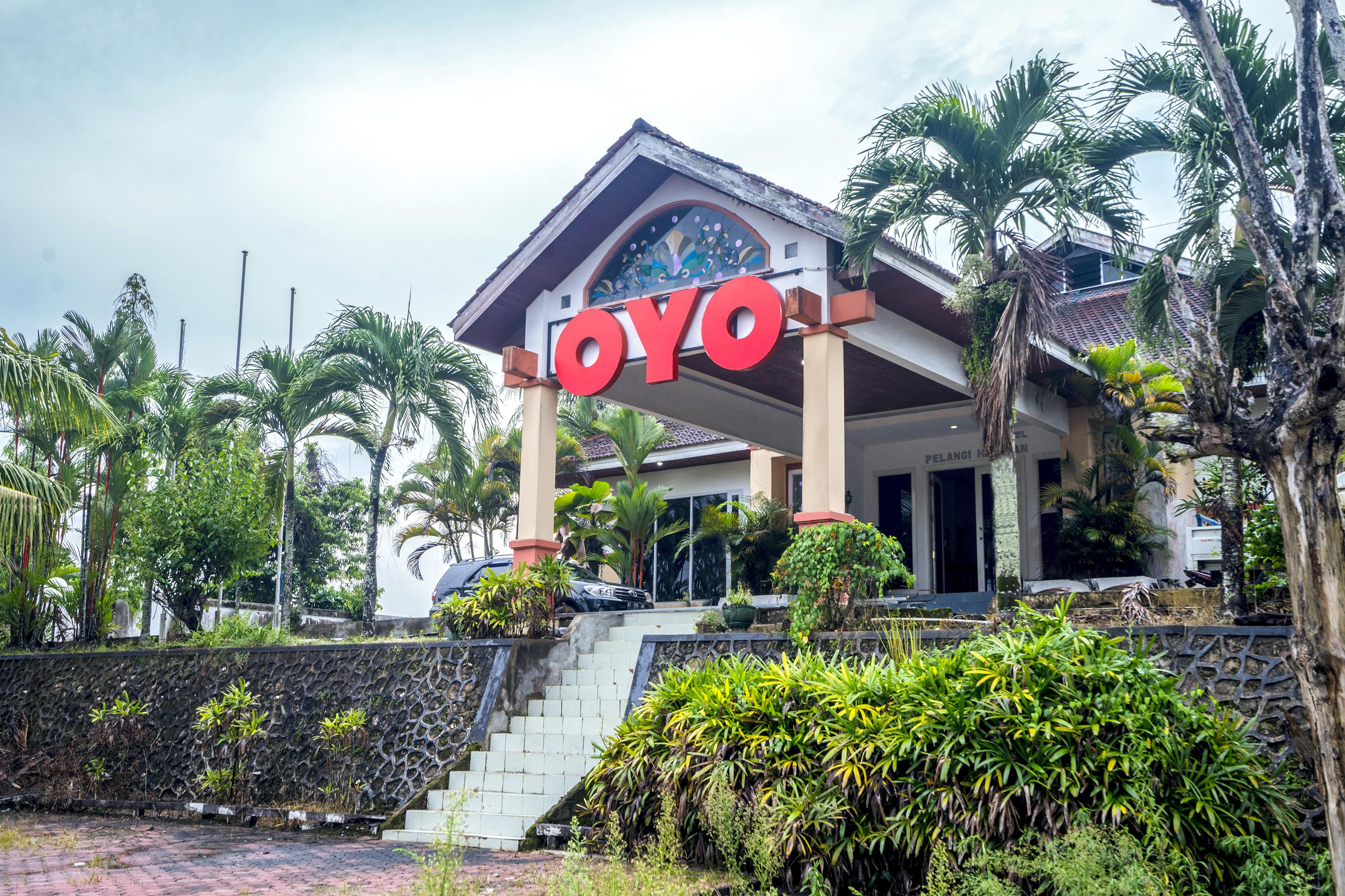 Oyo 1989 Hotel Pelangi Harapan Samarinda Exteriör bild